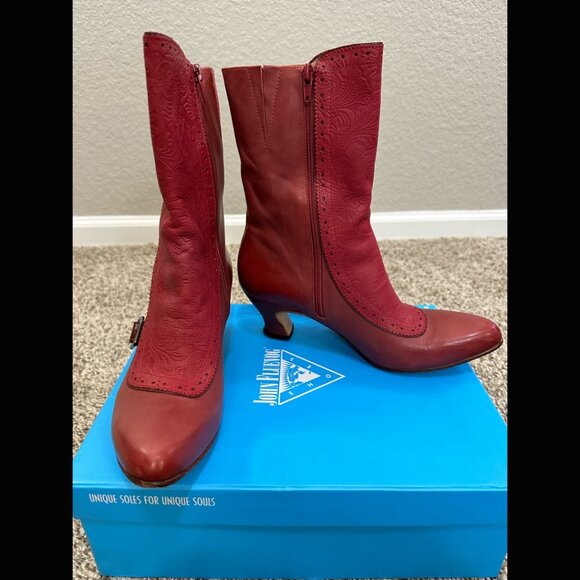 NIB John Fluevog Babylon Collection Wonder Ankle Boots Red Leather Victorian 8.5 - Picture 3 of 12